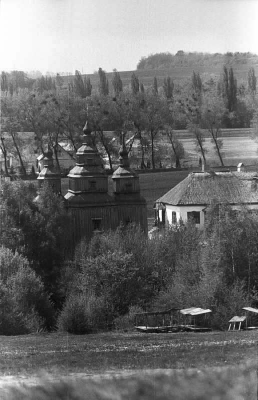 1986 р. Загальний вигляд церкви і…