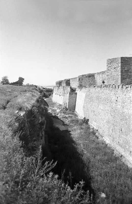 1984 р. Південний фронт з баштами 10 –…