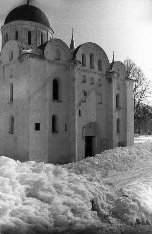 Вигляд з північного заходу