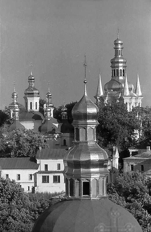 1987 р. Верх дзвіниці Ближніх печер на…