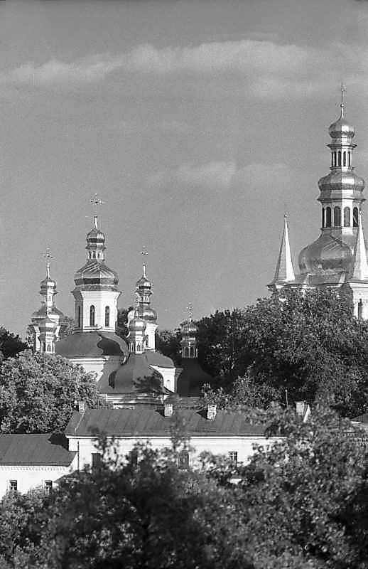 1987 р. Церква Різдва богородиці та…