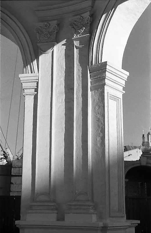 1987 р. Південно-західний стовп.…