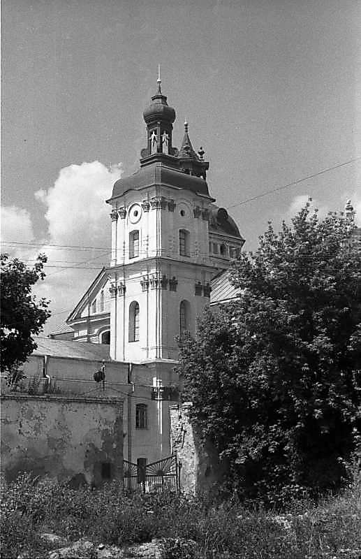 1987 р. Південна дзвіниця і корпус.…