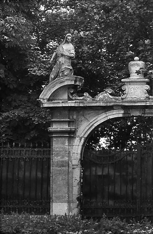 Ліва частина