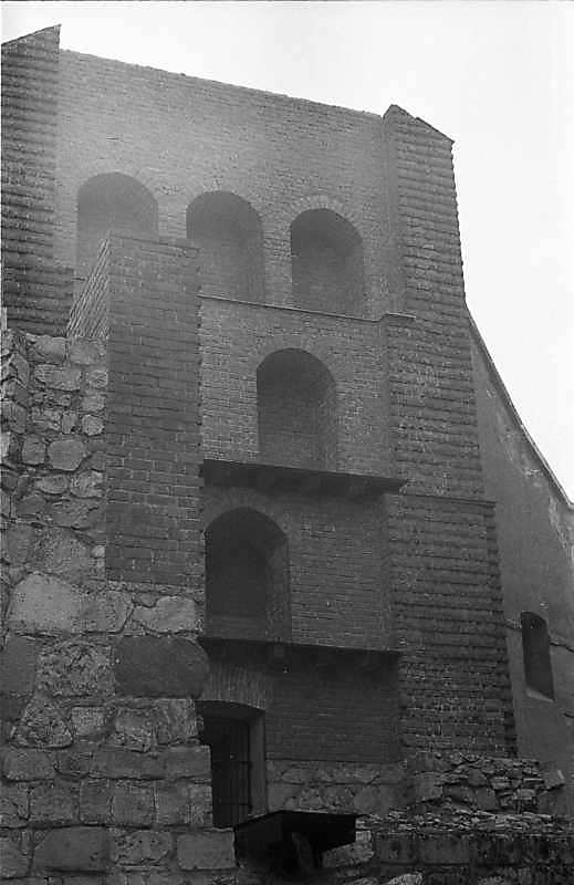 1987 р. Бічна стіна. Вигляд з…