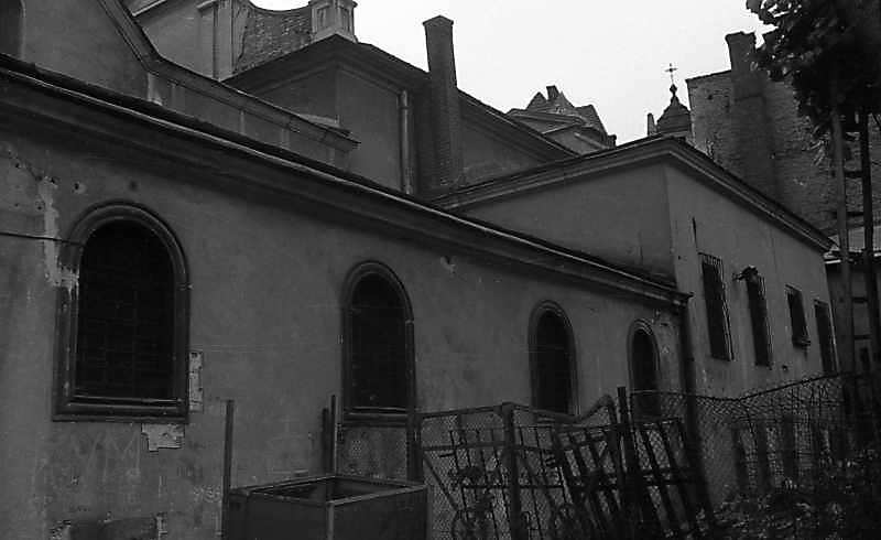 Північні прибудови до собору. Вигляд з північного сходу. 1987 р. 15 серпня.… Монастир вірменський бенедиктинок