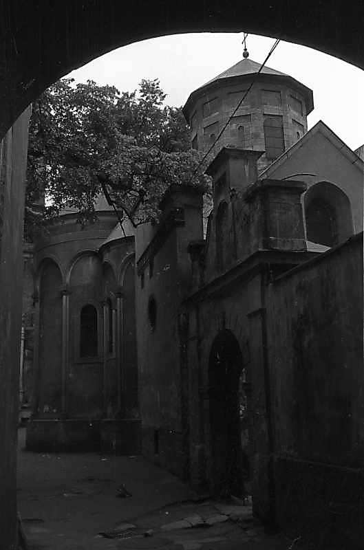 1987 р. Вид східного двора з півночі