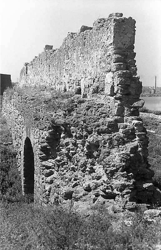 1987 р. Мур і брама. Вигляд з…