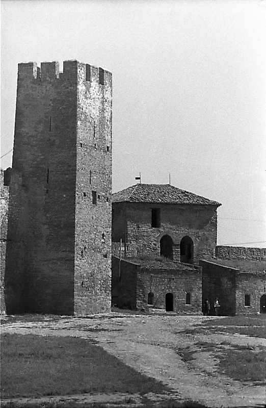 Башти 23 та 1