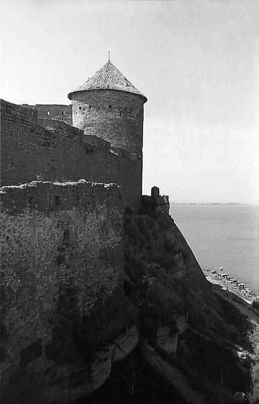 1987 р. Північний мур і башта 28.…