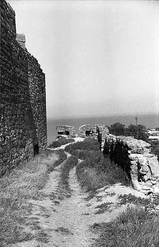 1987 р. Тераса між внутрішнім та…