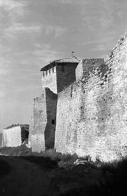 1987 р. Західний фронт з баштами 15,…