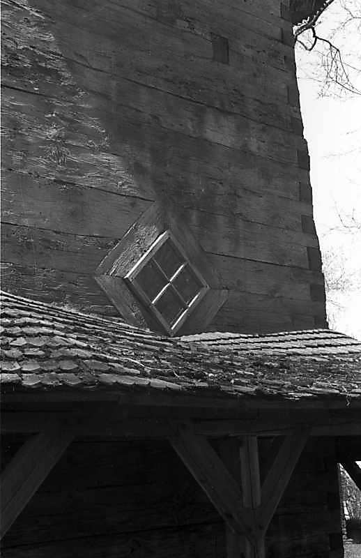 1988 р. Вікно вівтаря. Вигляд з…