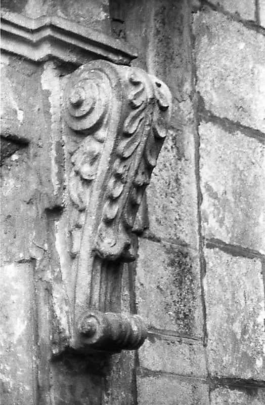 Консоль праворуч від проходу(2)