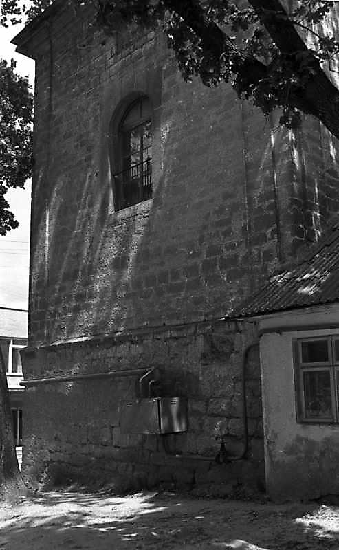 1988 р. Західний фасад дзвіниці.…