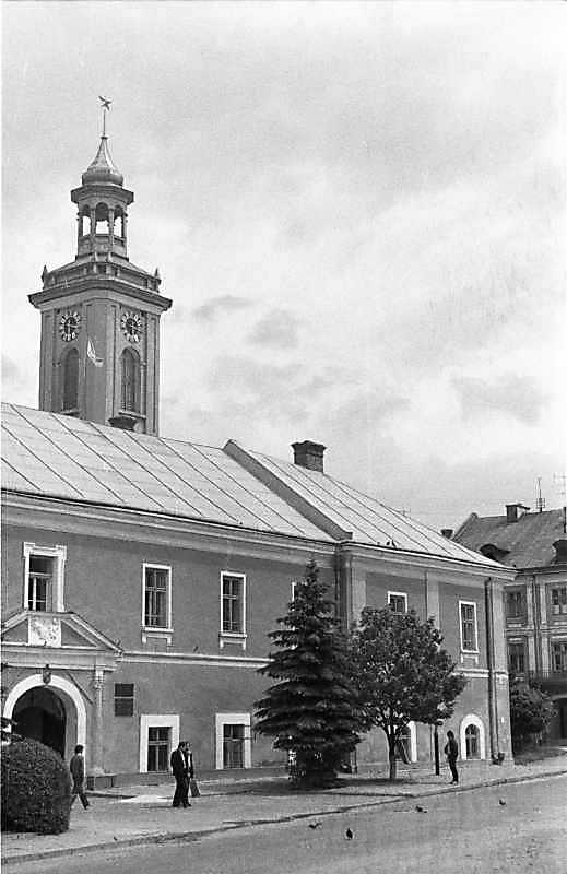 1988 р. Фрагмент західного фасаду.…