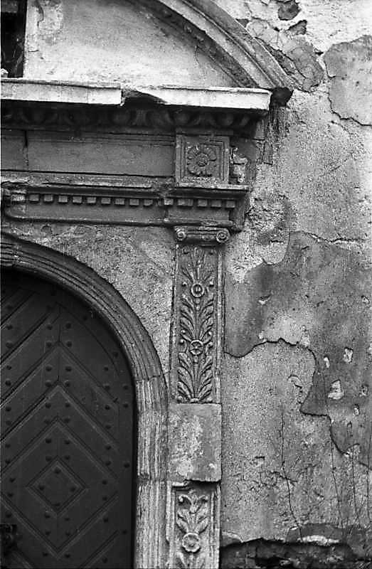 Капітель пілястри і антаблемент