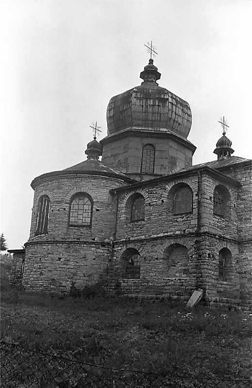 Бічний фасад