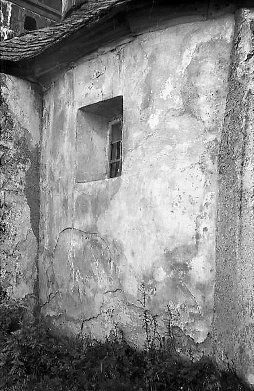 1988 р. Бічна стіна вівтаря. Вигляд з…