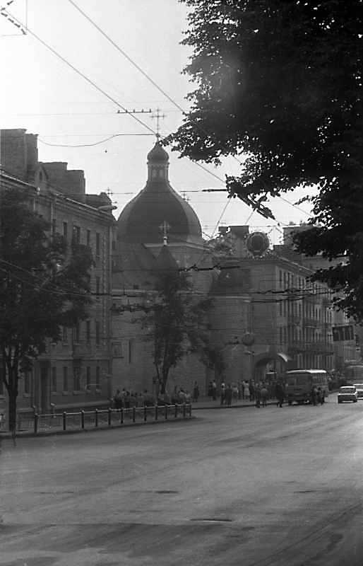 1988 р. Вигляд зі сходу у перспективі…