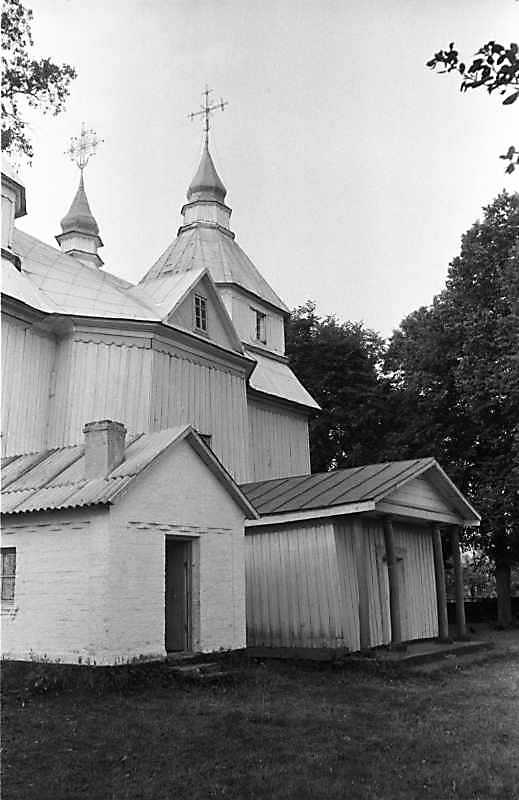 Нава і бабинець