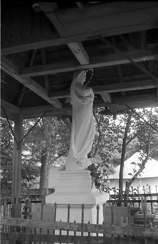 1988 р. Фігура богородиці