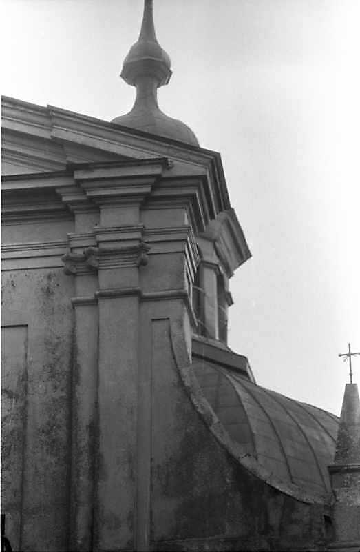 Фрагмент фронтону