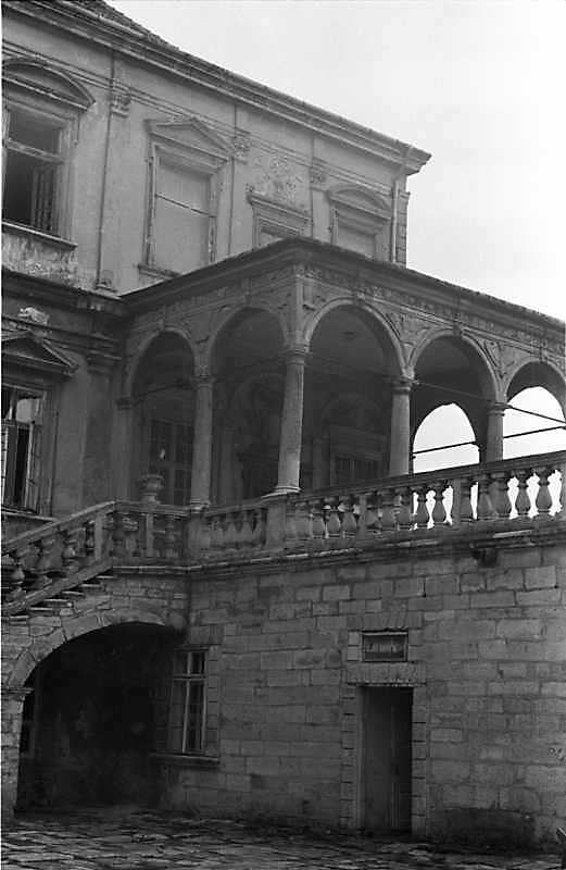 1988 р. Східна лоджія . Вигляд з…