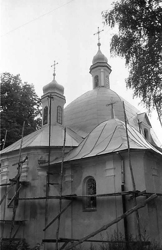 1988 р. Вівтар і нава. Вигляд з…