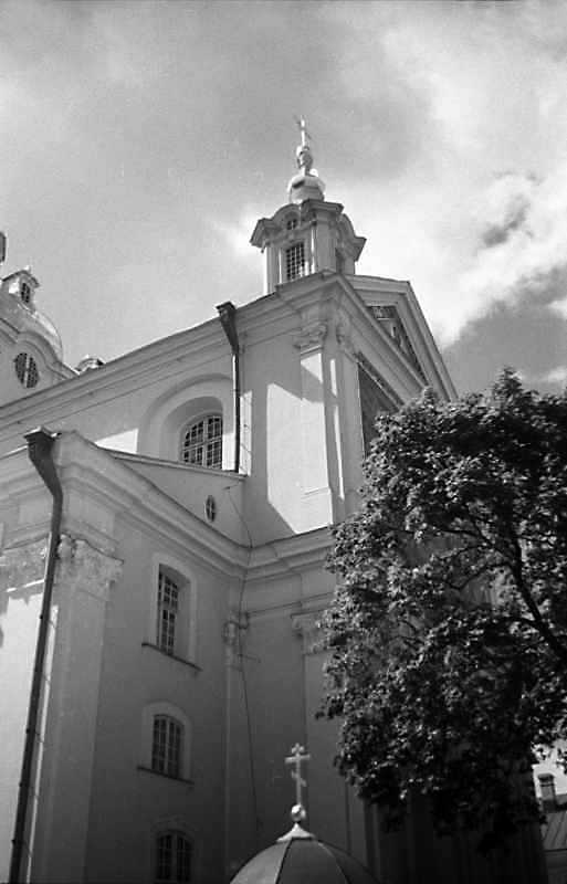 1988 р. Вівтар. Вигляд з північного…