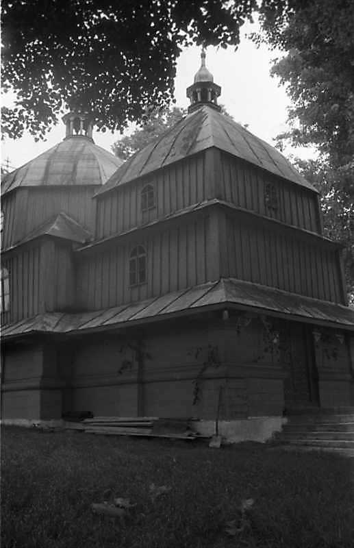 Нава і бабинець