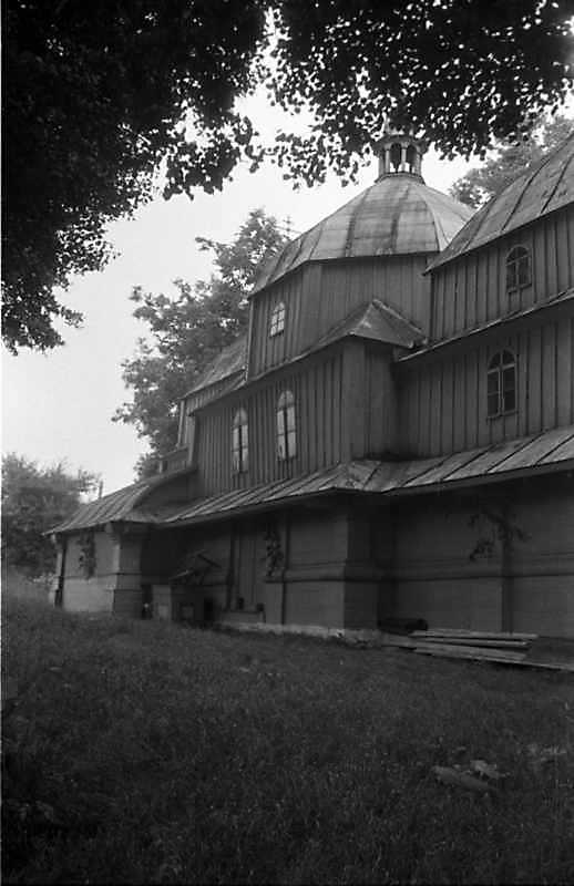 Бічний фасад