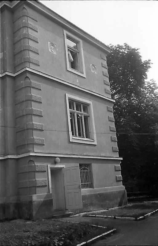 1989 р. Південний фасад. Вигляд з…