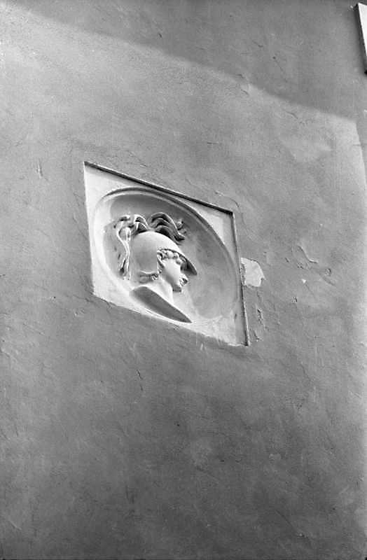 Лівий барельєф