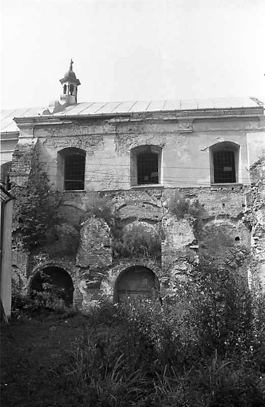 Ліва (західна) частина