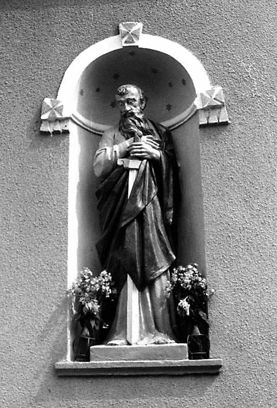 Постать апостола Павла в ніші