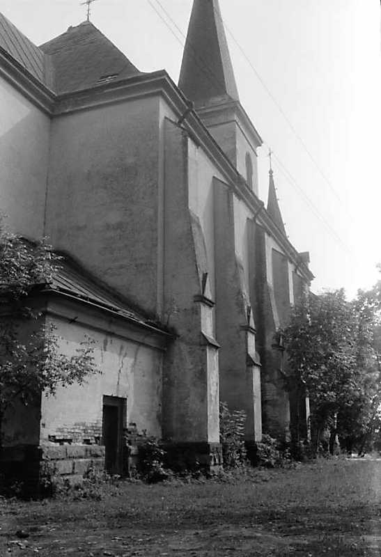 1989 р. Бічний фасад. Вигляд з позиції…