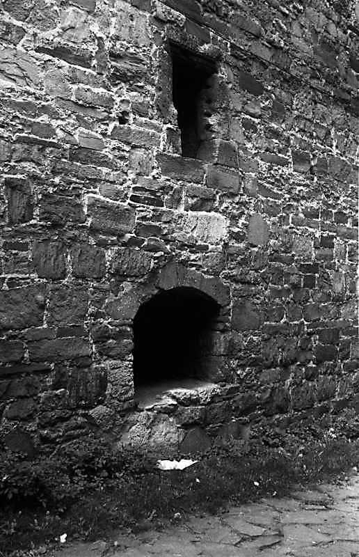 1989 р. Фрагмент східного фасу башти 8…