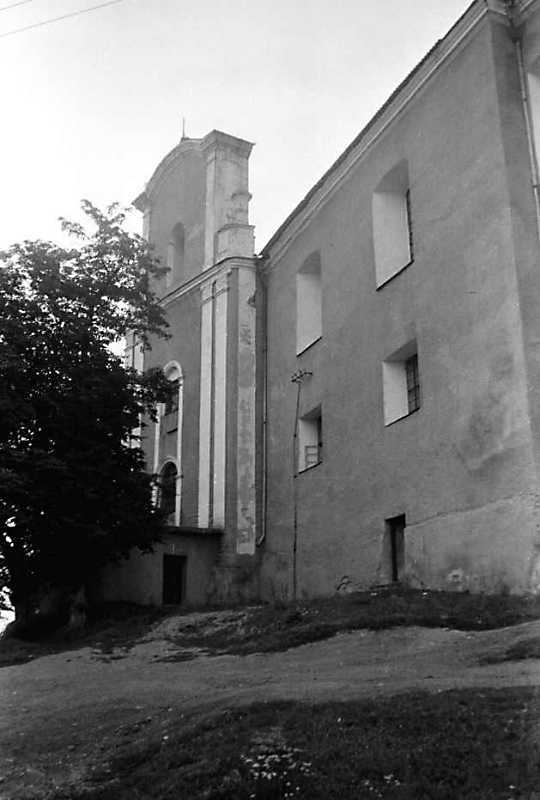 1989 р. Костел і корпус 2. Вигляд з…