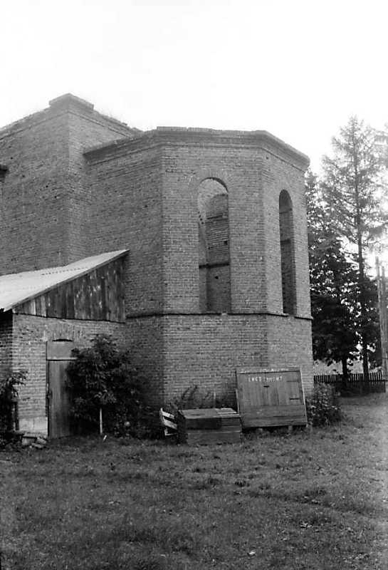 1989 р. Нова церква. Вівтар. Вигляд з…