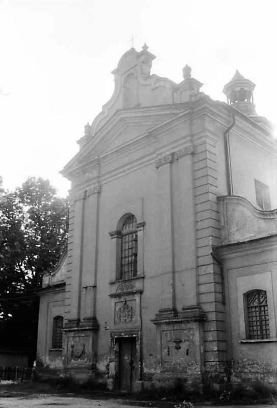 Головний фасад