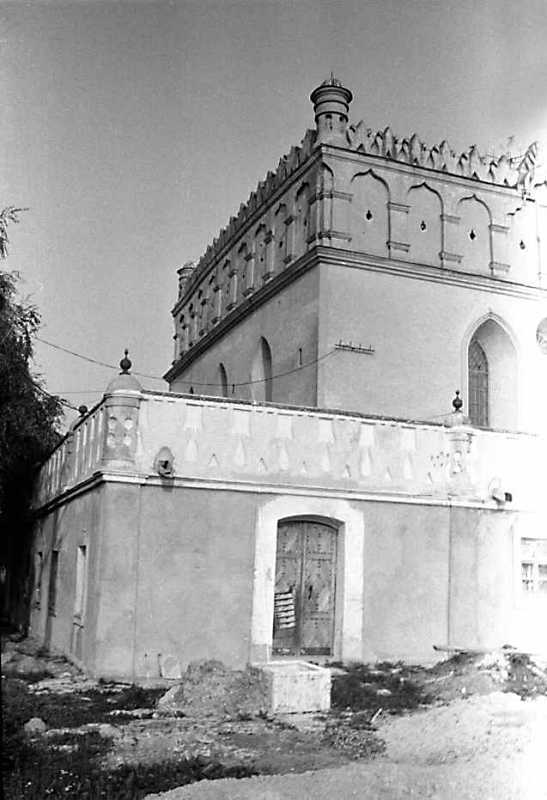 Бічний фасад