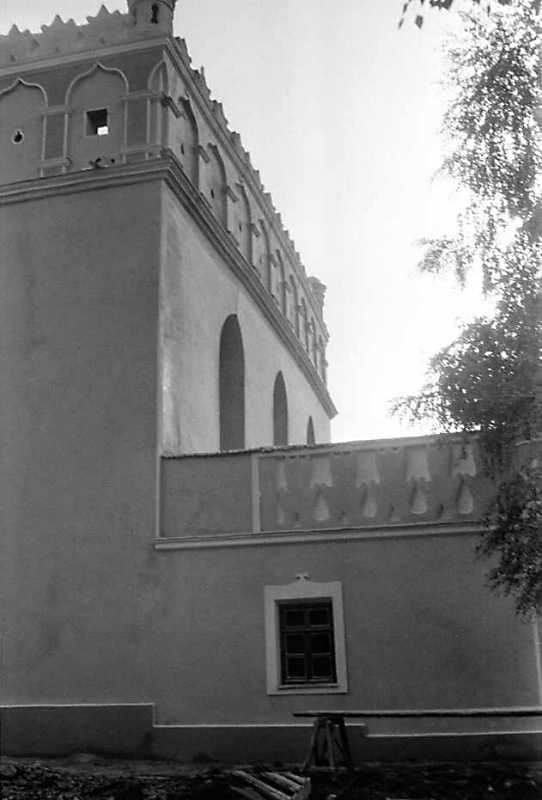 1989 р. Бічний фасад. Вигляд з позиції…