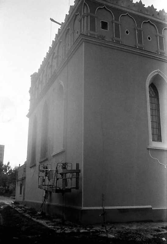 Бічний фасад