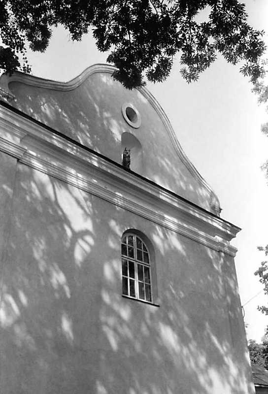 1989 р. Фронтон вівтаря.. Вигляд з…