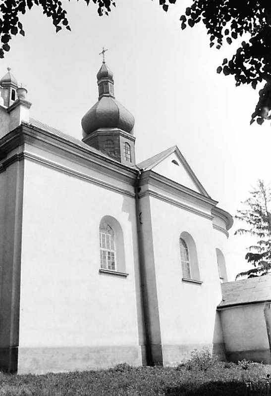 Бічний фасад