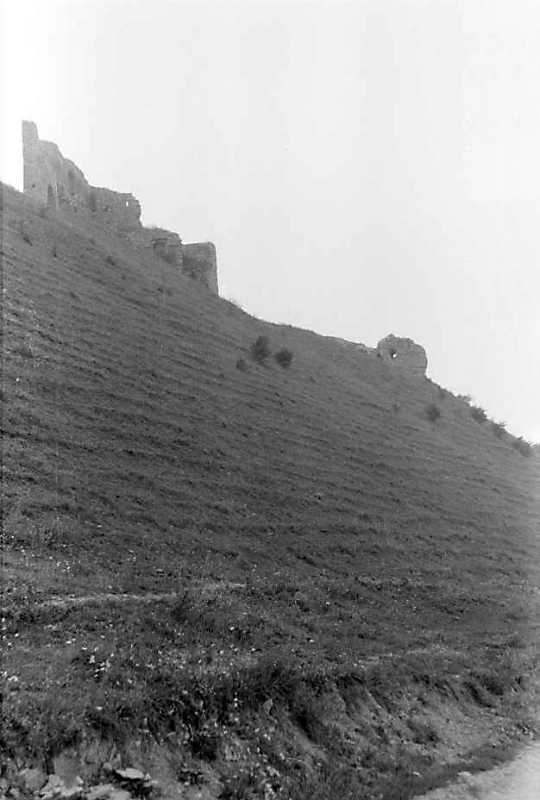 Мур 5 і башта 1