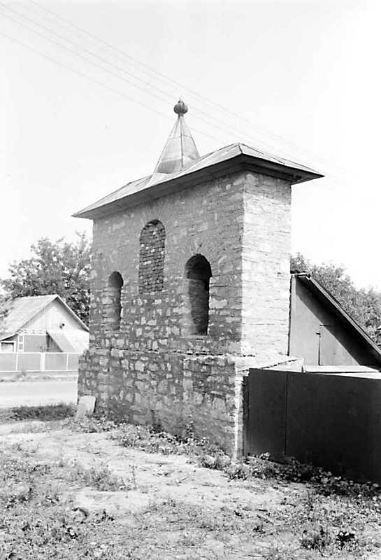 1989 р. Дзвіниця. Вигляд з південного…