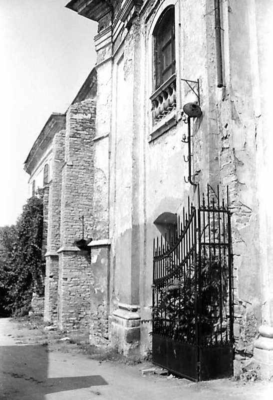 1989 р. Південний фасад. Вигляд зі сходу