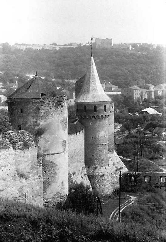 Башти Ляська та Тенчинська на тлі…